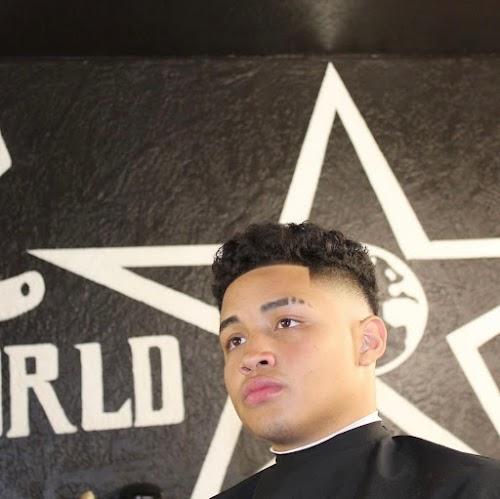 WORLD STAR CUTZ