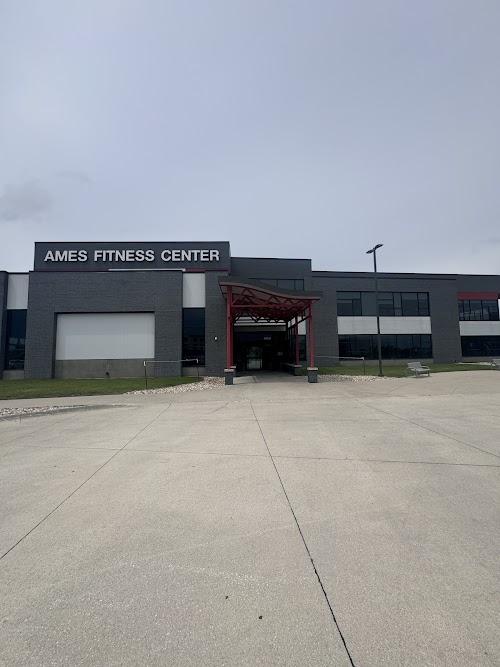 CAMPUSTOWN CUTS (South Ames)
