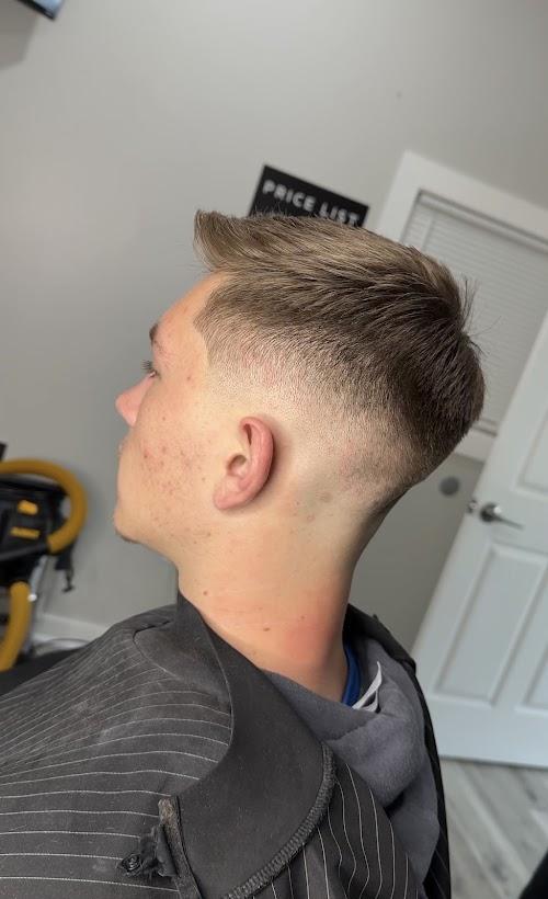 DK BARBER (private studio)